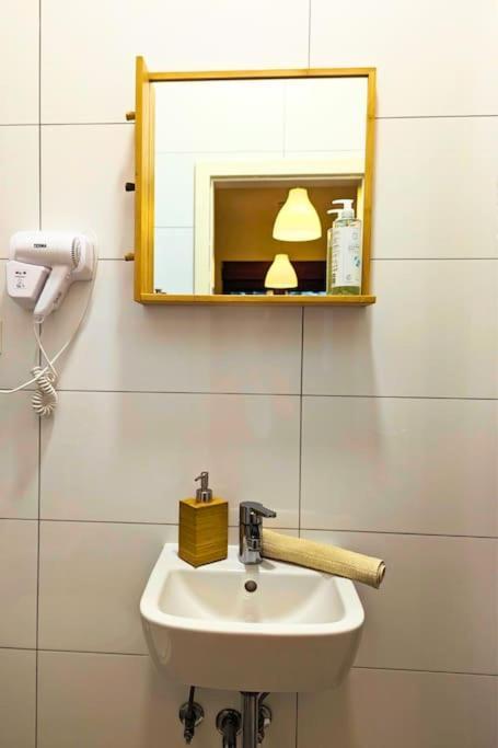 Cozy Ensuite Room In Zagreb Center Zewnętrze zdjęcie