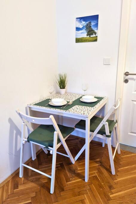 Cozy Ensuite Room In Zagreb Center Zewnętrze zdjęcie